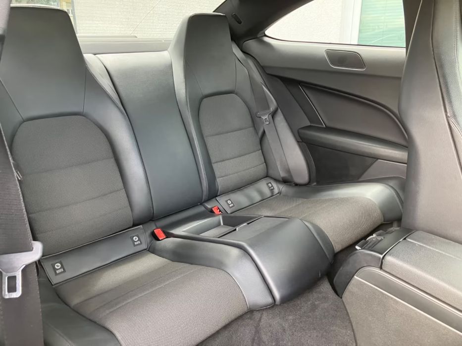 Mercedes-Benz C 250 — fotografia 10