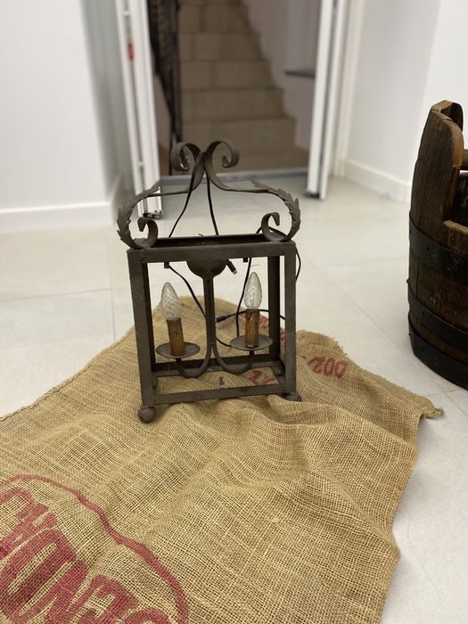 Candeeiro de parede rustico