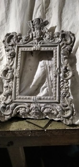 Старинная рамка для любителя старини