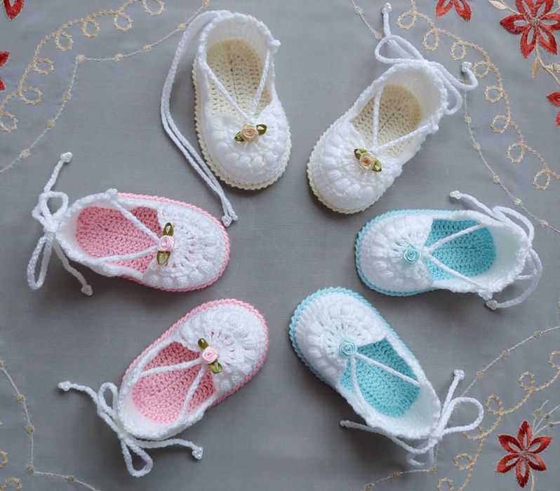 Buciki do chrztu - balerinki, espadryle, sandałki na szydełku