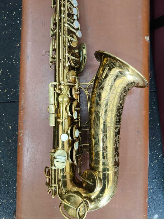 Saxofone Alto The Martin