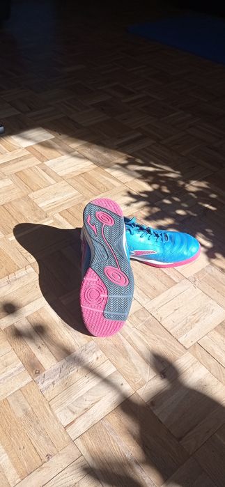 Buty halówki do piłki nożnej Joma roz. 36
