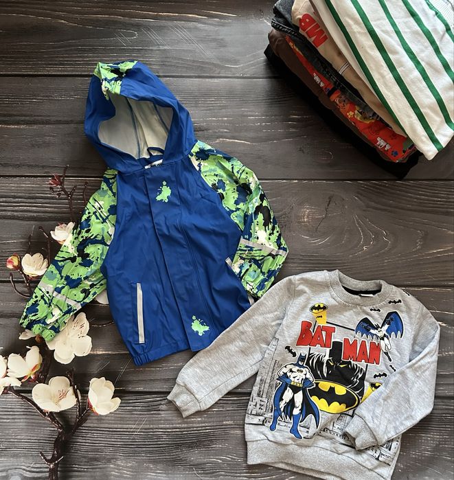 Набір весняних речей ( куртка, костюм, джинси, реглани, желетки)