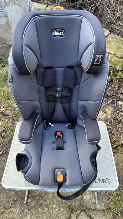 Автокрісло Chicco MyFit, група 2/3 з 2 до 12 років 11-45 кг.