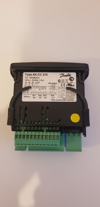 Controle de aparelhos de refrigeração Danfoss AK-CC 210