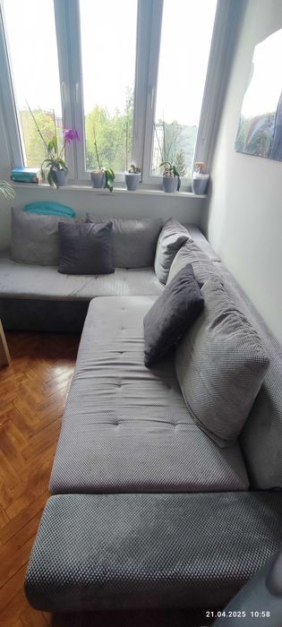 Sprzedam narożnik z funkcją spania rozm. 260/193 cm
