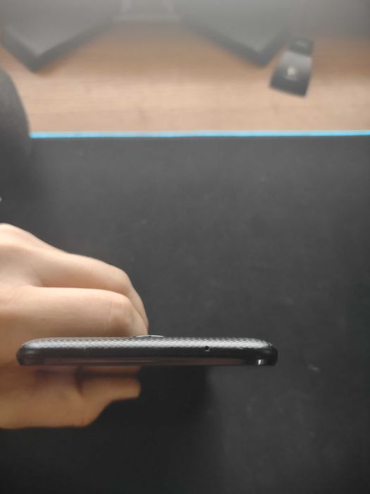 Telefon LG phoenix 3