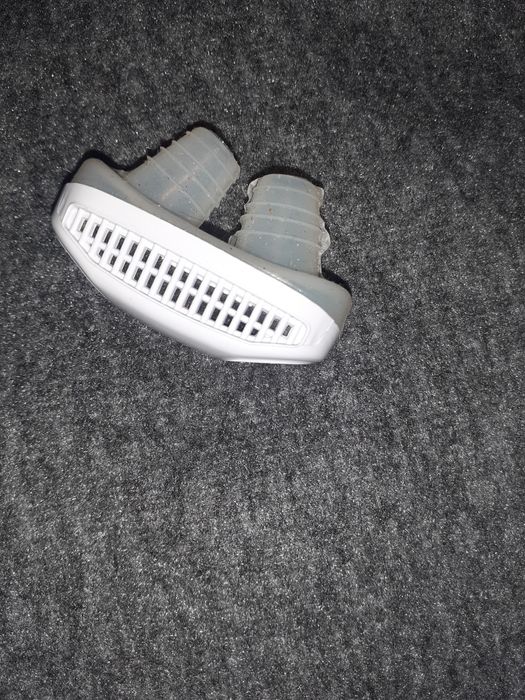 Пристрій антихропіння для спокійного сну