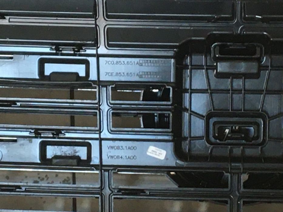 gril Grill atrapa VW Volkswagen Crafter II 2017 --> Różne wersje