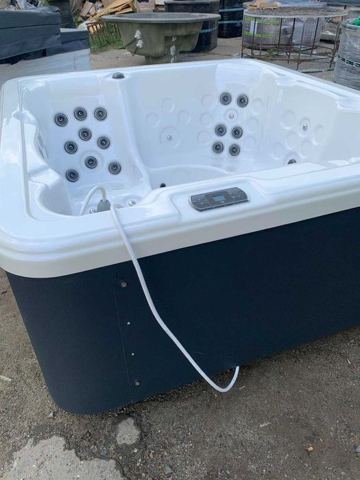 Джакузі. Спа комплекс. Ванна джакузі СПА Anna Lite. Гідромасажна ванна