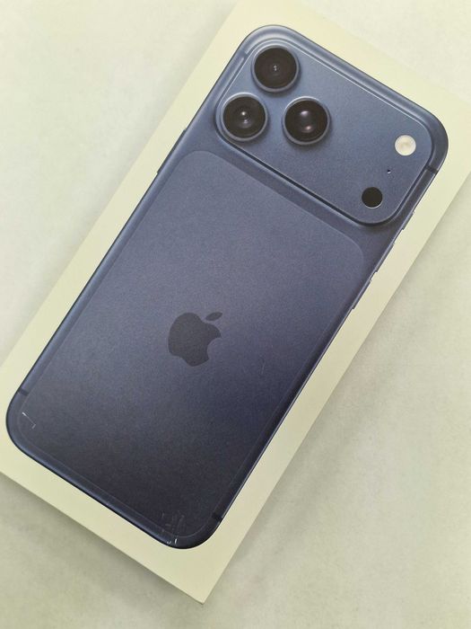 Iphone 17 PRO MAX 1TB/ Deep Blue/ A3526/ GW12/ PLOMBA/ bez rat