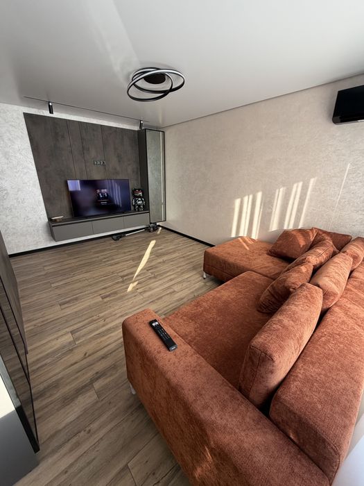 Продам 2 х кімнатну квартиру