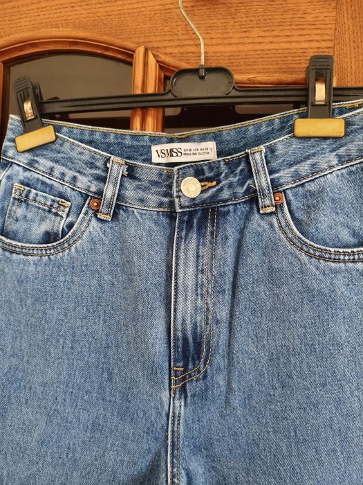 Calça de ganga de mulher da marca vsmiss