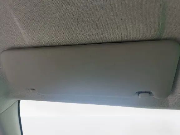 Pála de sol esquerda DACIA Sandero II (5S_)