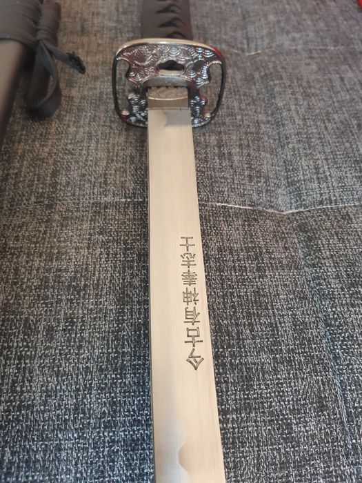 Miecz samurajski katana, metal, lekko naostrzony