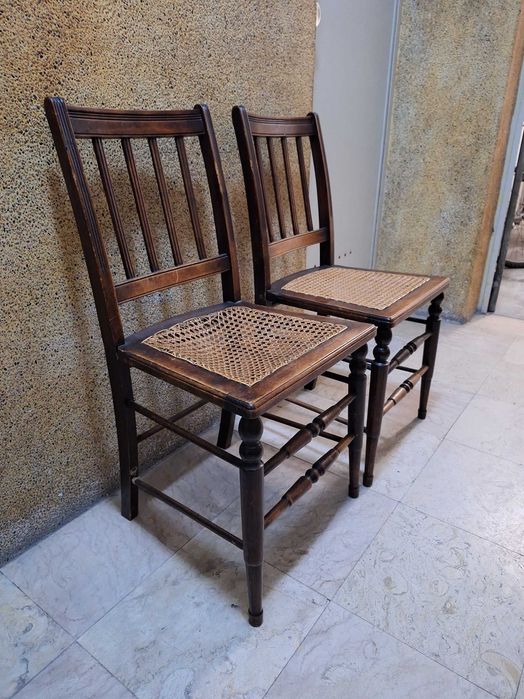 Conjunto de 2 cadeiras para restauro