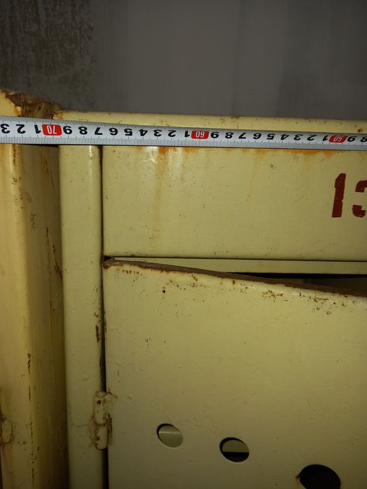 Шкаф металлический для одежды