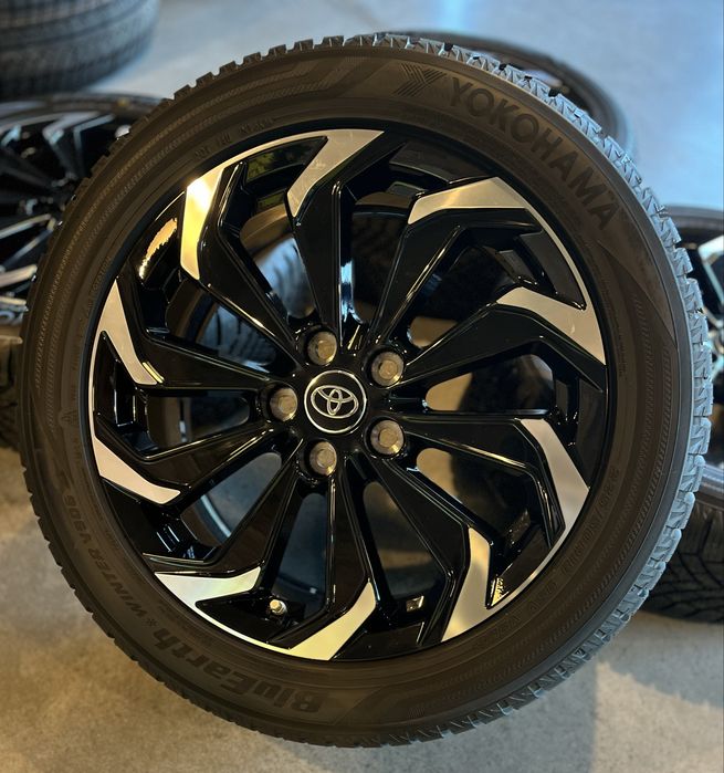 Koła Zimowe 18 Toyota Corolla Cross 225/50R18 Nowe 5x114,3 Yokohama