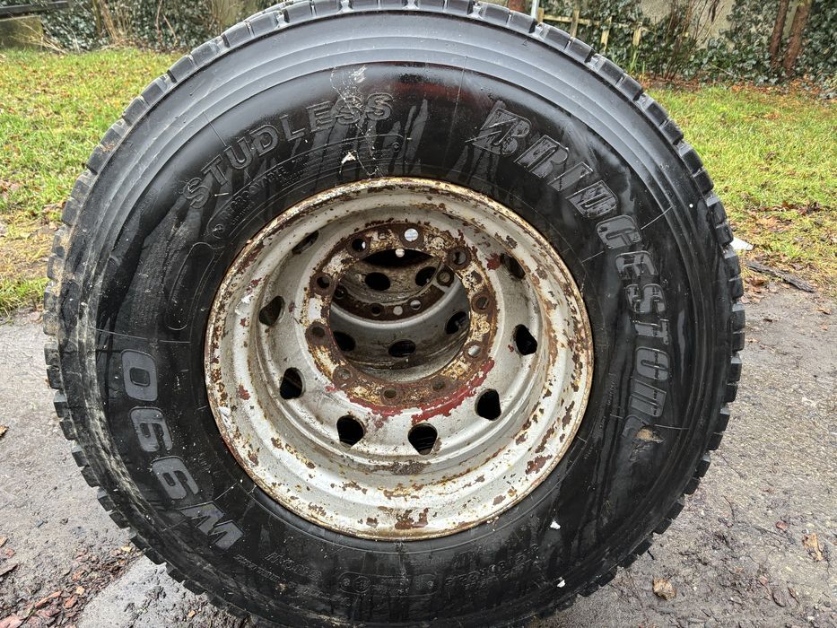 Opony Bridgestone 315/80/22.5 bez felg