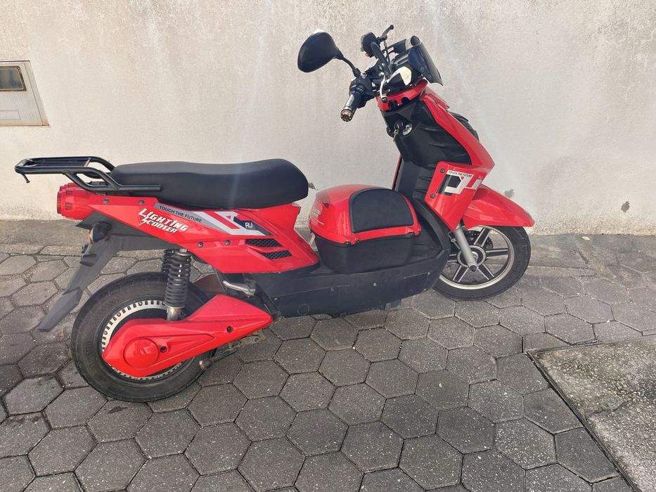 Scooter eletrica