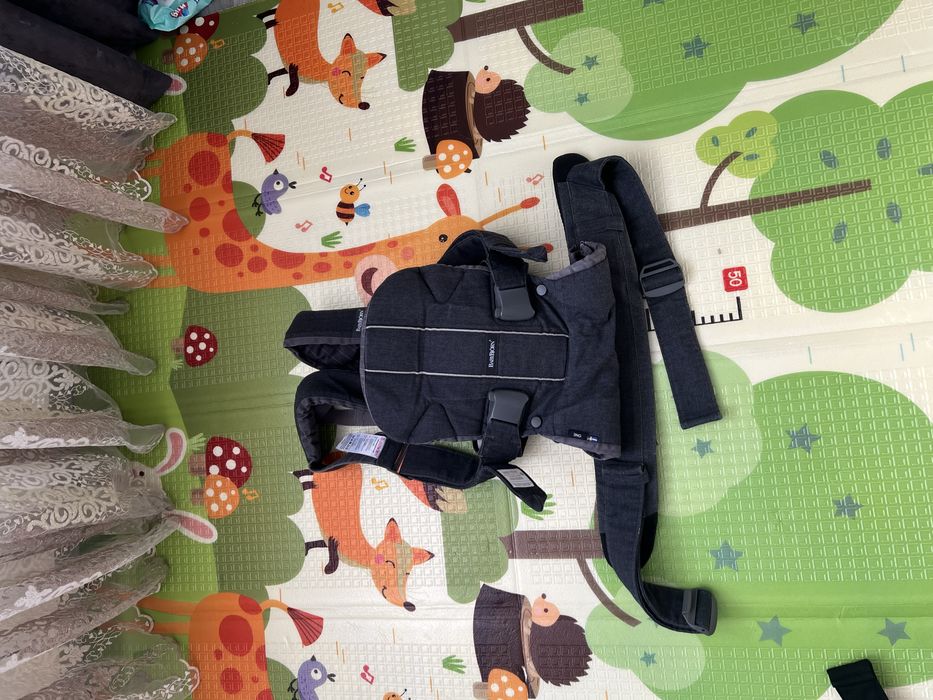 Слінг BabyBjorn Carrier One колір сірий