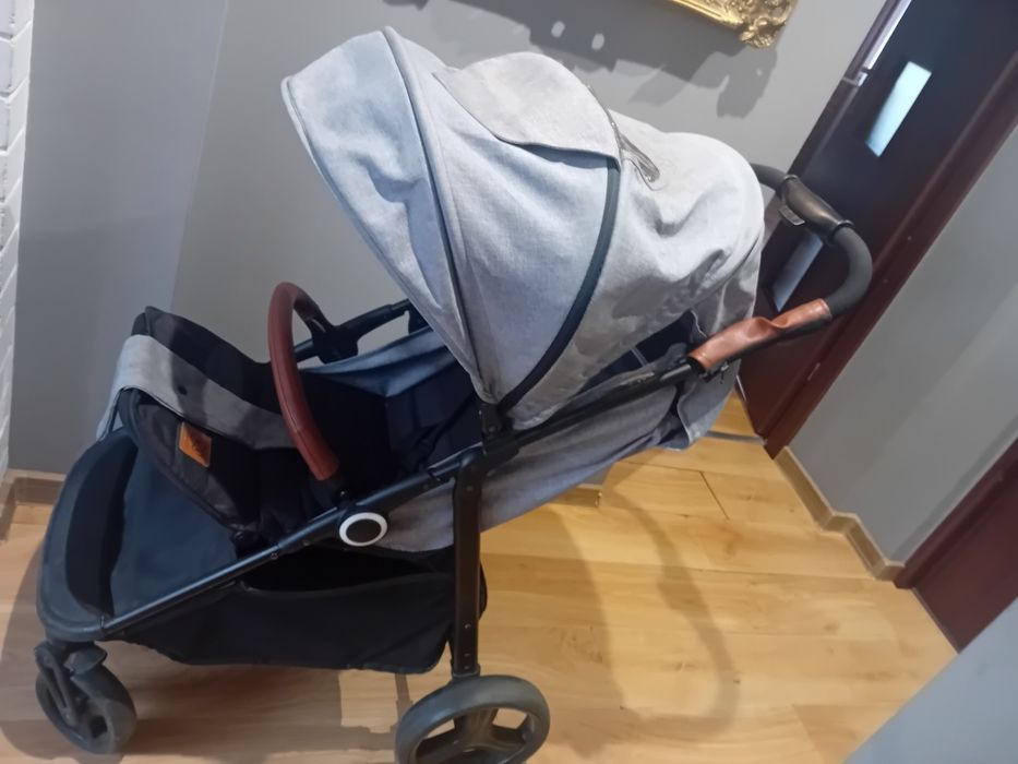 Sprzedam wózek spacerowy