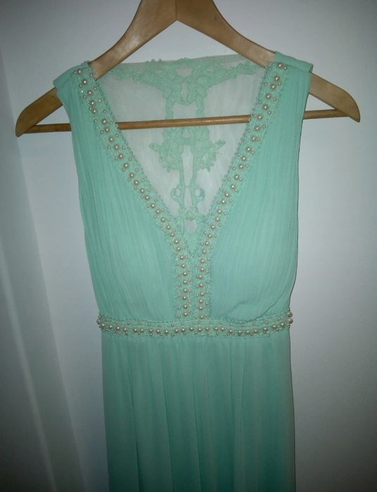 Vestido de cerimónia comprido, verde menta, pérolas e missangas, S Cha