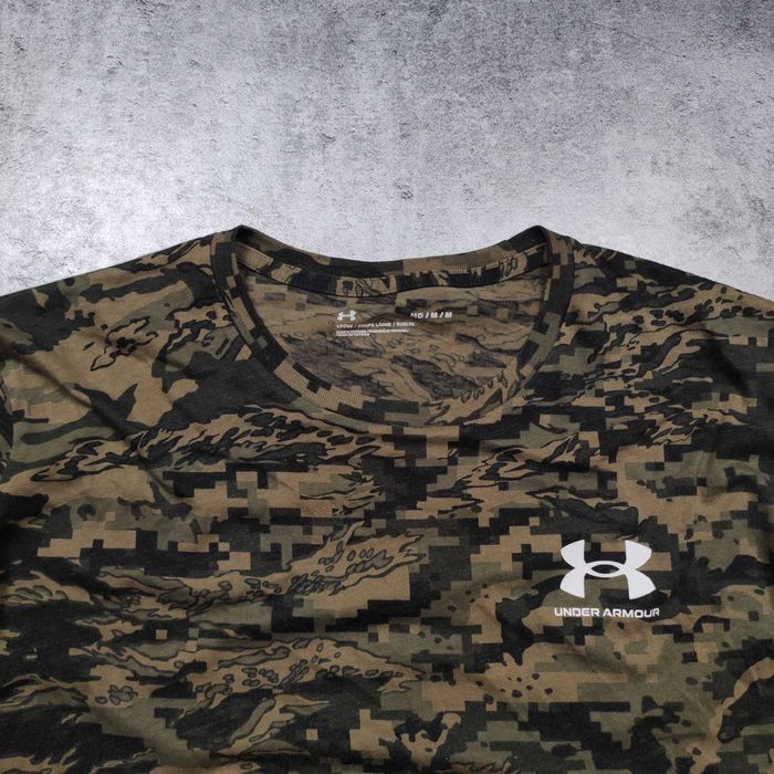MĘSKA Koszulka Sportowa Loose Moro Camo Kamuflaż Under Armour Logo