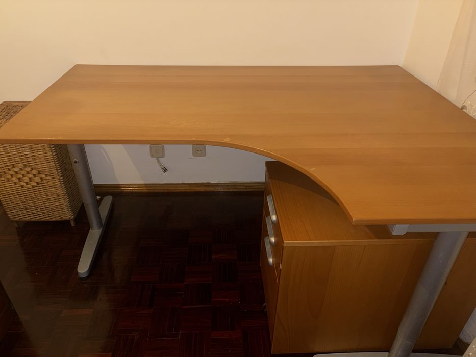Secretaria e bloco de gavetas ideal para quarto ou escritório!