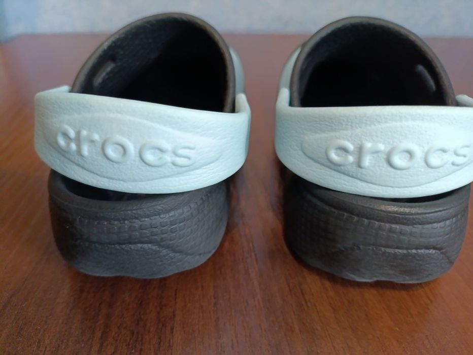 Crocs C 8-9 розмір 25-26