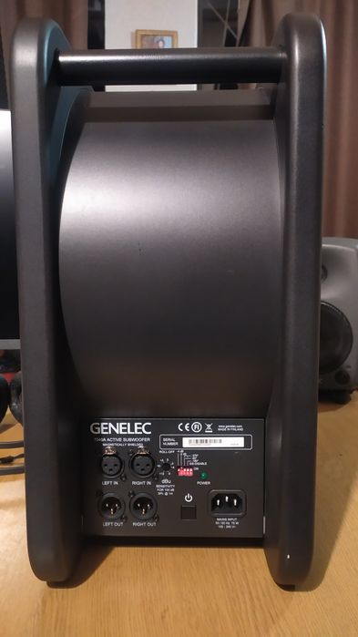 Genelec 7040a сабвуфер