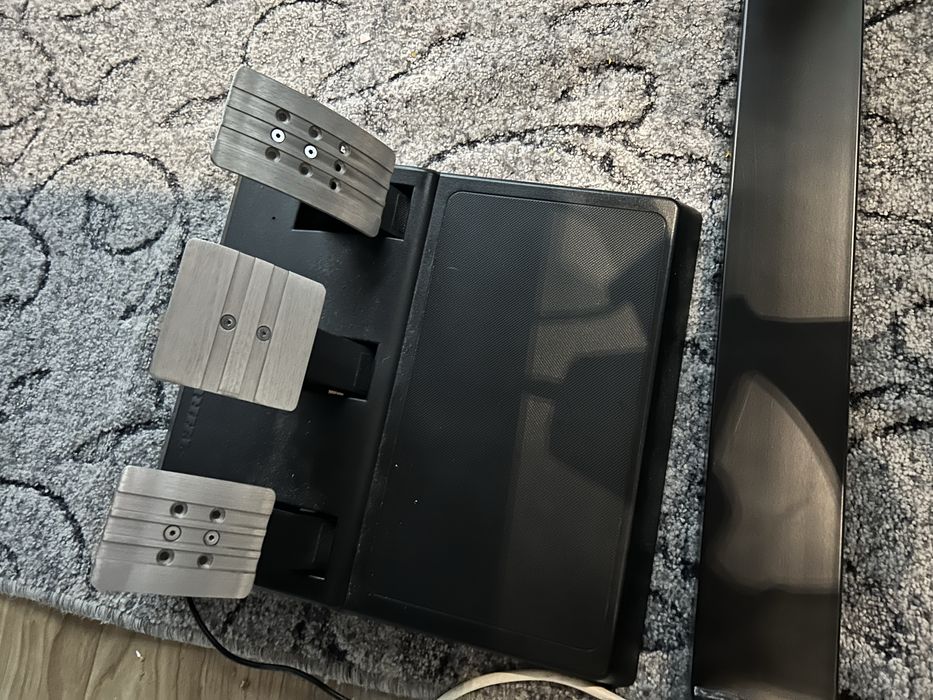 Kierownica trustmaster t300 rs gt z shifterem th8s