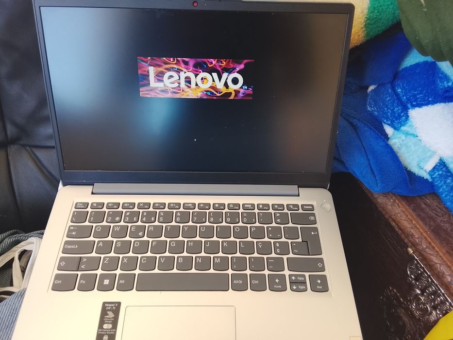 computador Lenovo usado só está semana