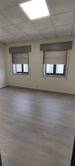 ARRENDA-SE 1º andar para escritórios em Fafe
