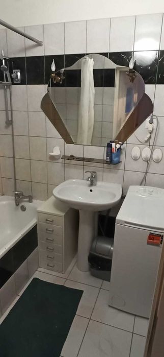 Do wynajęcia jasny ładny, duży pokój z balkonem – ul. Broniewskiego