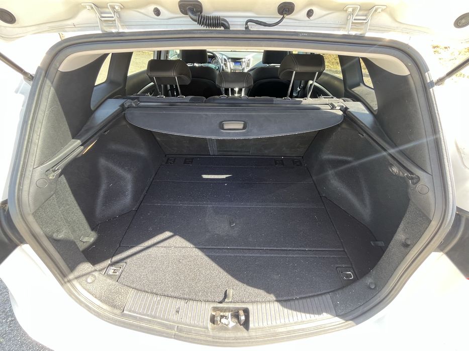 Hyundai i30 SW 1.4 CRDi – 2014 – Excelente Estado