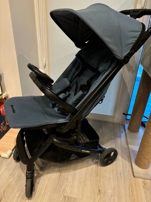 Прогулянкова коляска Easy Walker Miley² FULL