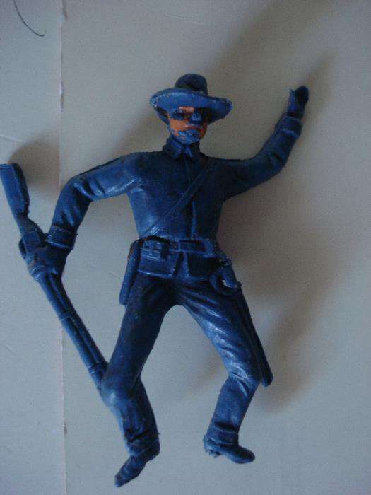 Regimental Knight Figure64751793278465120