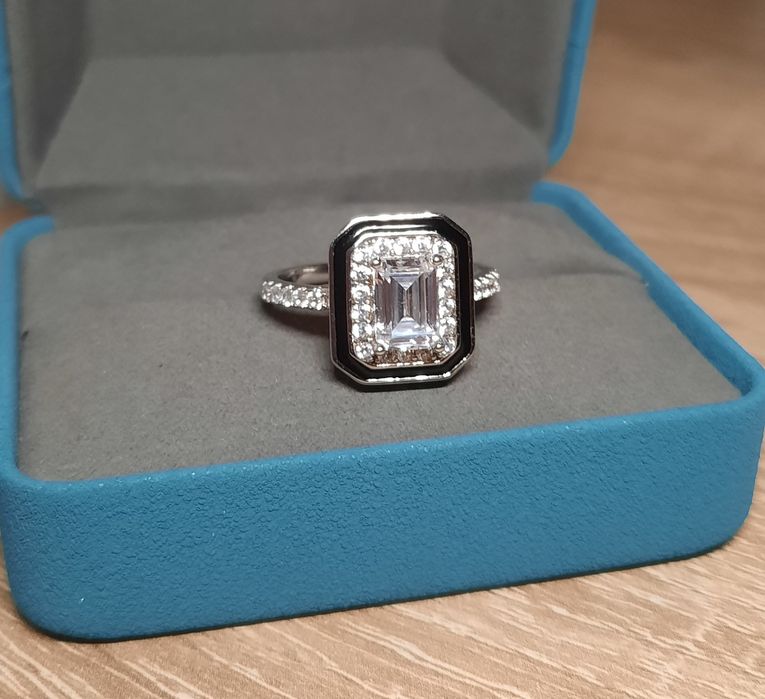 Nowy srebrny pierścionek s925