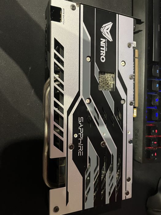 AMD RADEON rx580 4gb SAPPHIRE nitro+