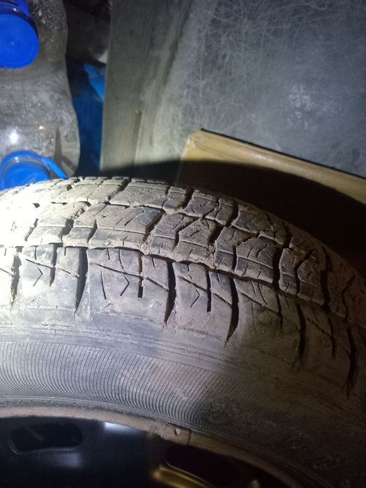Продам запаску 175 70 r13