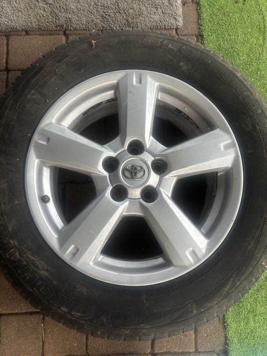 Felgi aluminiowe 17 z oponami 4 szt