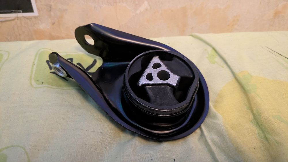 Подушка КПП ford c-max