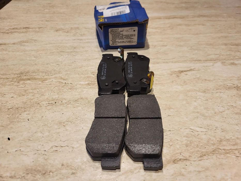 Klocki hamulcowe tył HYUNDAI ELANTRA IV, GETZ, GRANDEUR, I30, MATRIX, SANTA FÉ I, SANTA FÉ II, SANTA FÉ I/SUV, SONATA III, SONATA IV, SONATA V, TUCSON, TUCSON/SUV 1.4-3.5 06.94-