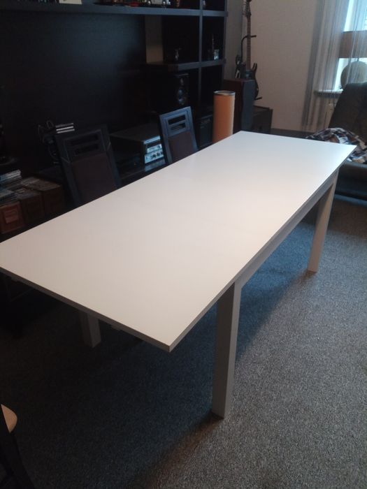 Stół do salonu/kuchni