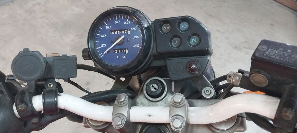 Продам Honda vtr250