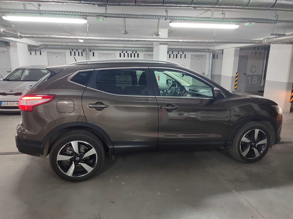 Sprzedam lub zamienię na mniejszy samochód Nissan Qashqai 2016