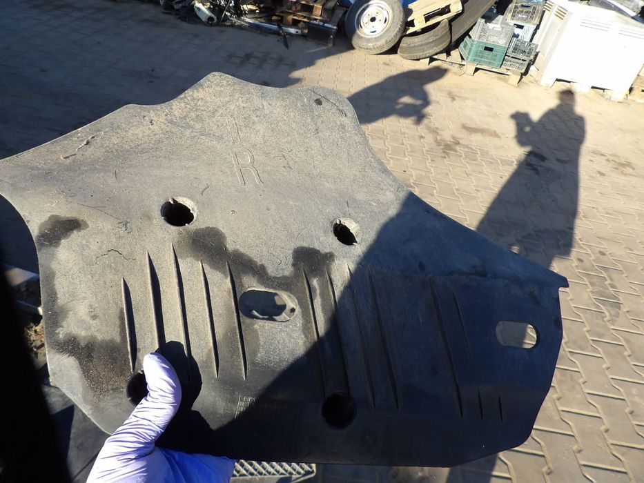 BMW - F30,F31 - OSŁONA PODWOZIA - LEWA /PRAWA STRONA ZDERZAKA - CENA ZA 1 SZT - 7258047  7258048