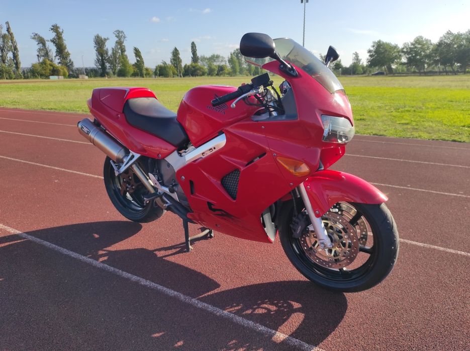 Vendo vfr 800 fi ...965240120
