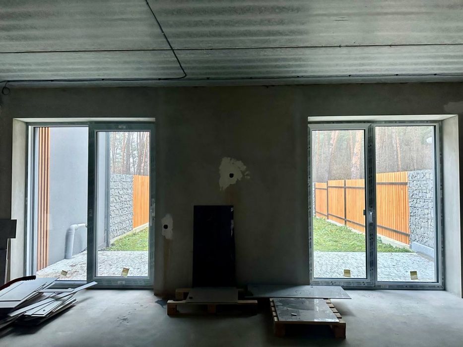 Продаж нових готових таунхаусів у с. Кульчин поруч з лісом